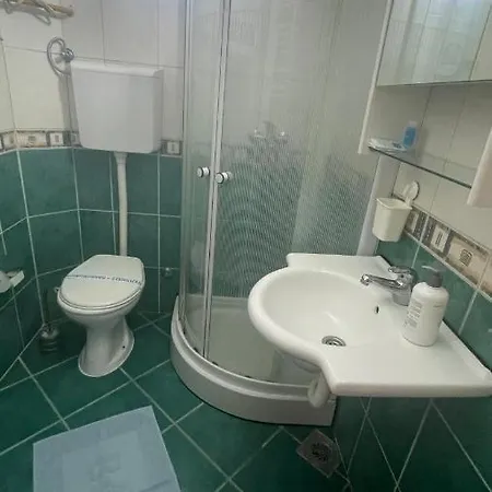 Charlie&blueberries 1 Daire