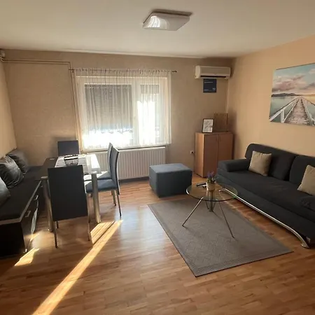 Charlie&blueberries 1