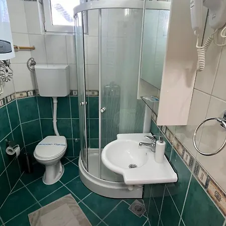 Charlie&blueberries 1 Daire